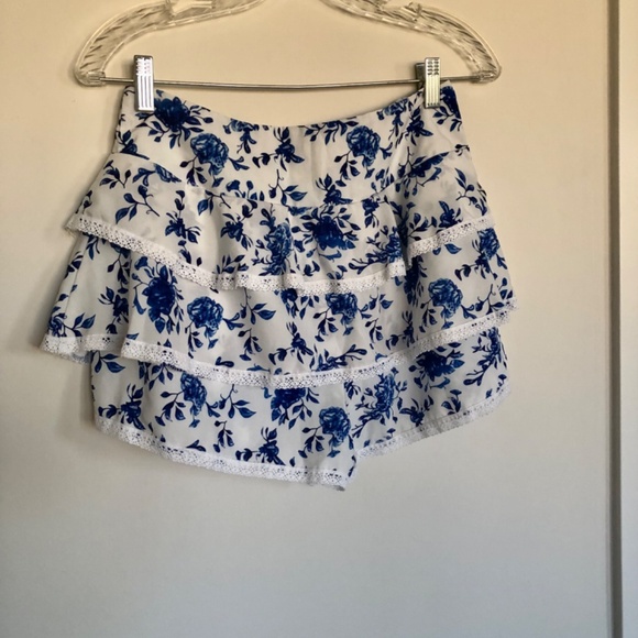 Floral Southern Style Skorts - Picture 3 of 7